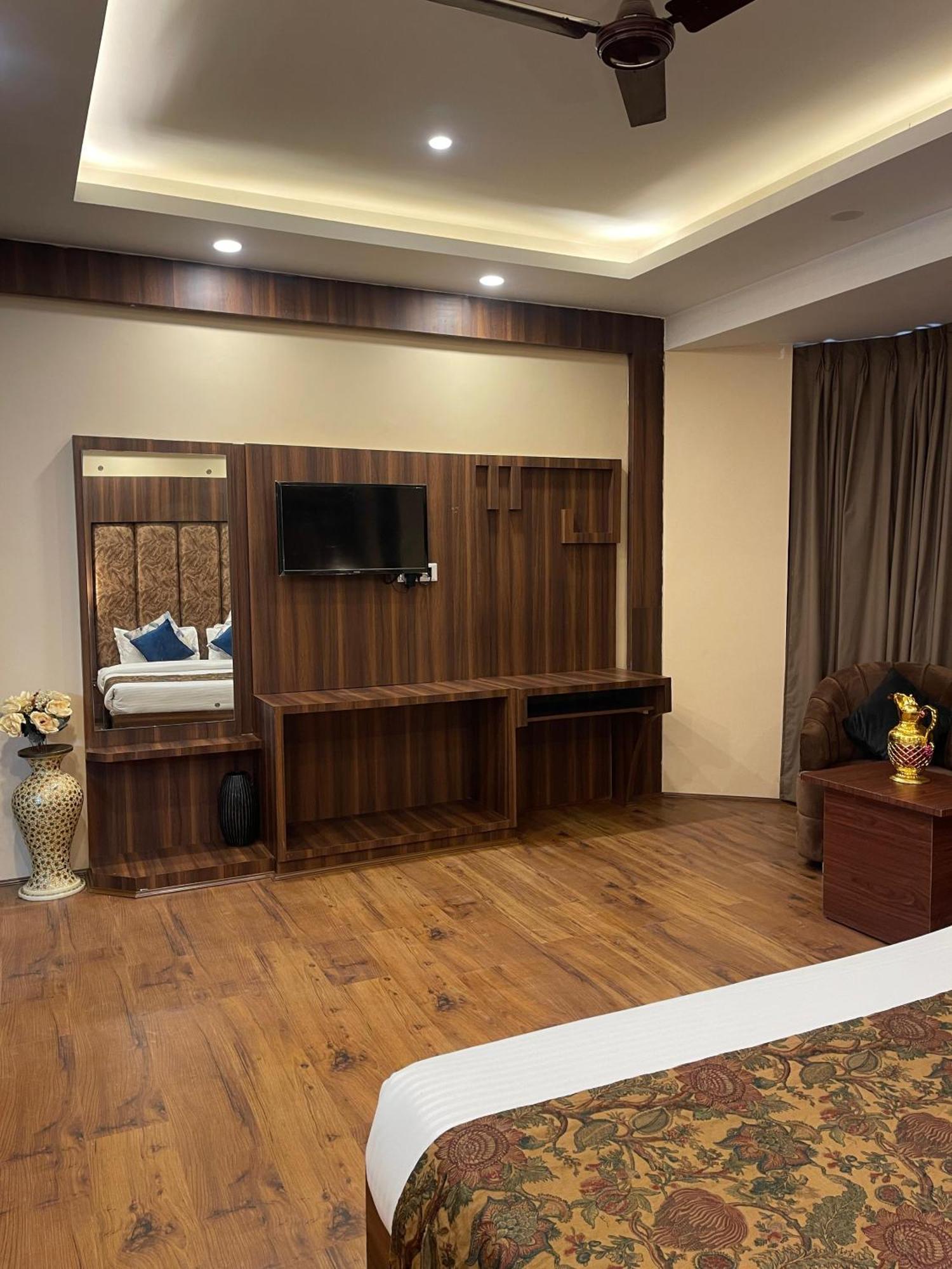 Hotel Zoon Dabb Srinagar Airport Kashmir المظهر الخارجي الصورة